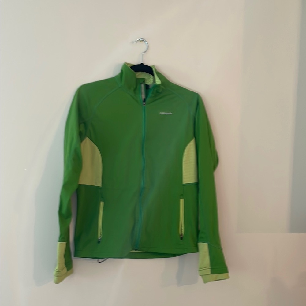 Patagonia lightweight jacket